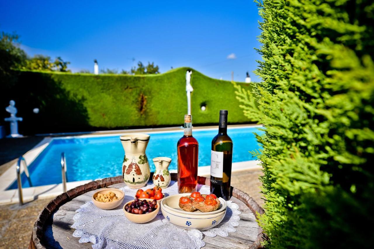 I Cinque Trulli With Swimming Pool Villa Martina Franca Exterior photo