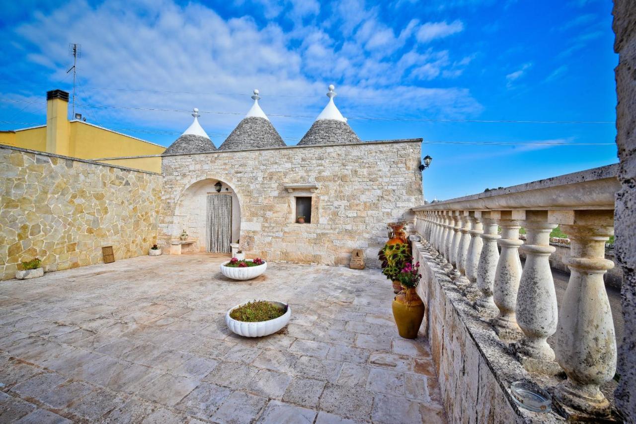 I Cinque Trulli With Swimming Pool Villa Martina Franca Exterior photo