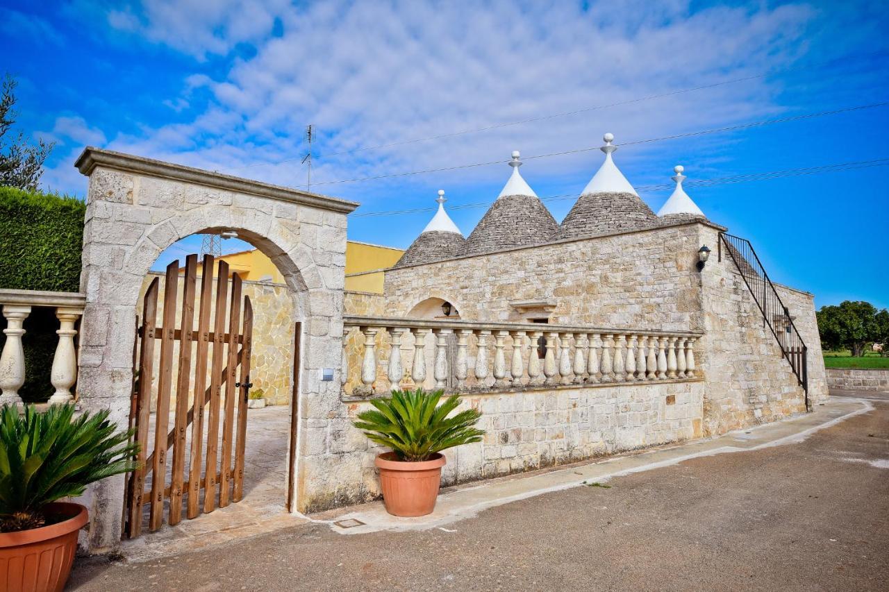 I Cinque Trulli With Swimming Pool Villa Martina Franca Exterior photo